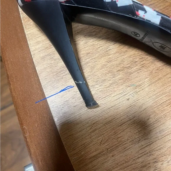 Alexander McQueen Tricolor Pixel Print Leather Lex D" Orsay Pumps - Picture 13 of 15